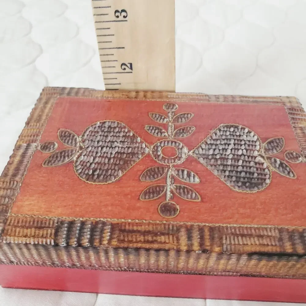 Vintage Wooden Jewelry Trinket Box Hand-Carved Hearts Folk Art Handmade Collect